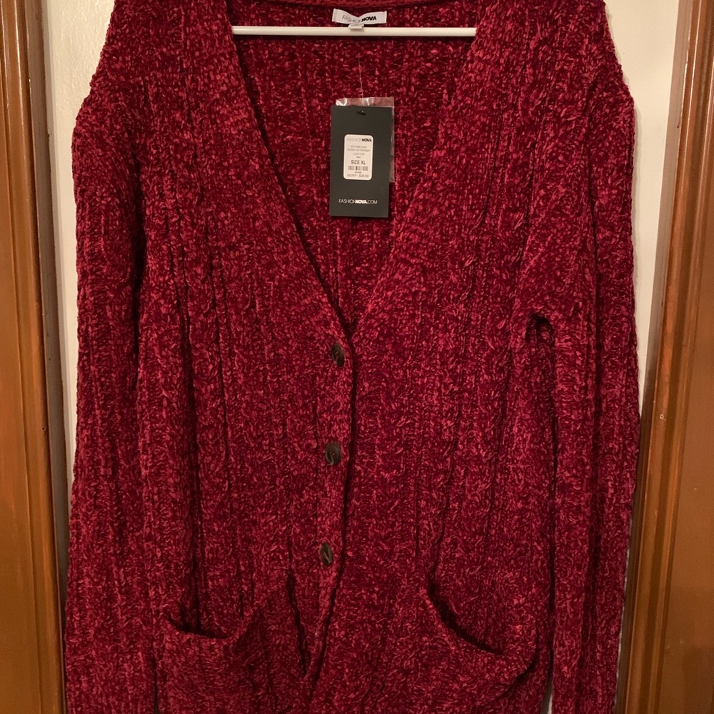 BNWT women’s cable knit red sweater